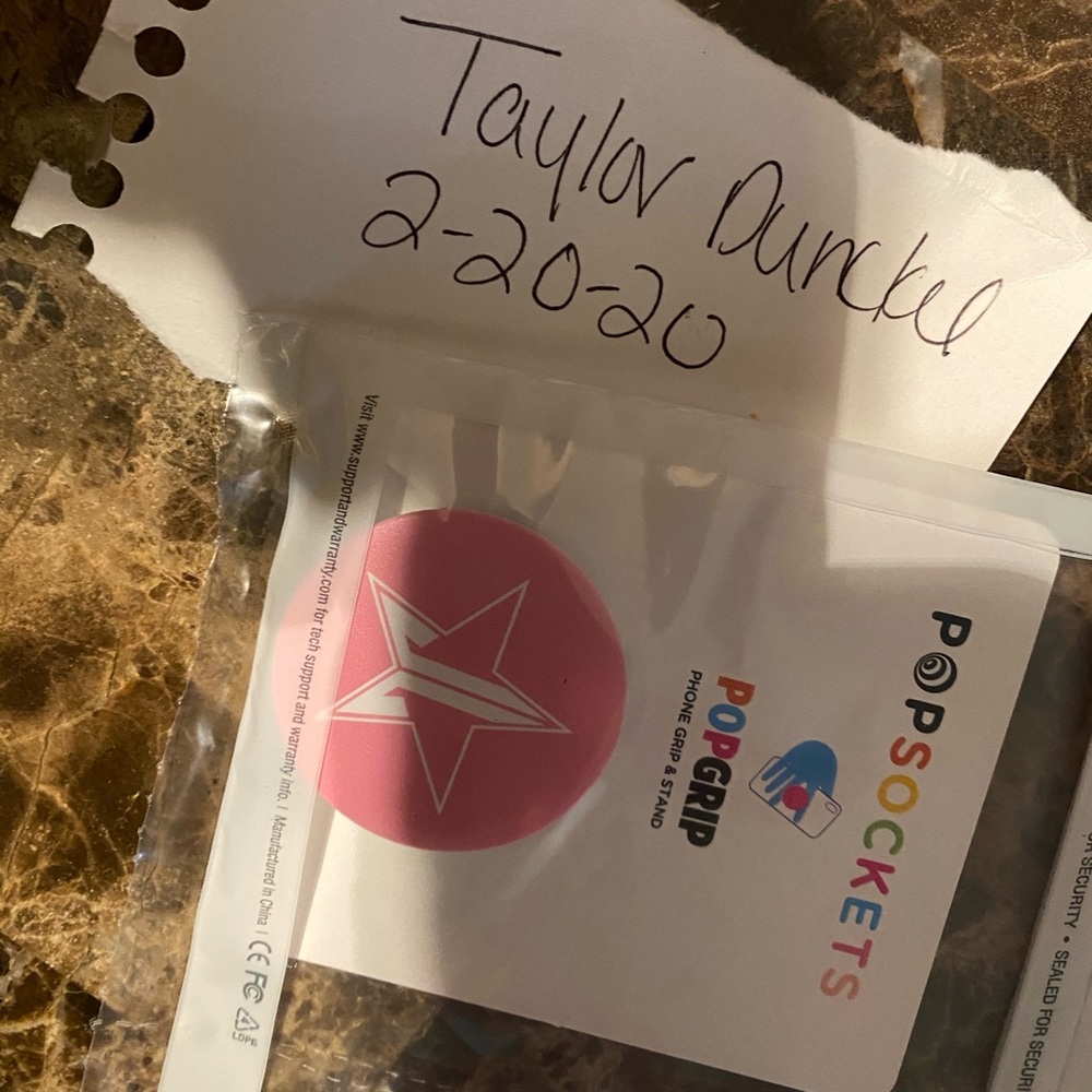 Jeffree star pop socket